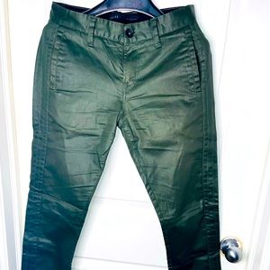 Guess green pants size 29x32. Slim pants